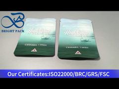 Grüne, kindersichere Plastiktüten