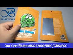 orangefarbene kindersichere Ziplock-Tasche mit durchsichtigem Fenster