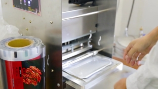 Leicht abziehbare, lebensmittelechte Siegelfolie für Verpackungshersteller