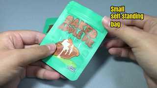 Kleine selbststehende Tasche