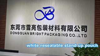 Weißer wiederverschließbarer Standbodenbeutel