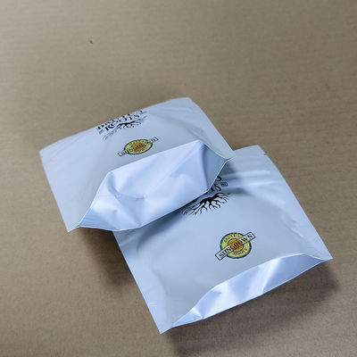 Kindersichere Tasche mit minimalistischem Druck ISO 8317 & EN 14375 zertifiziert